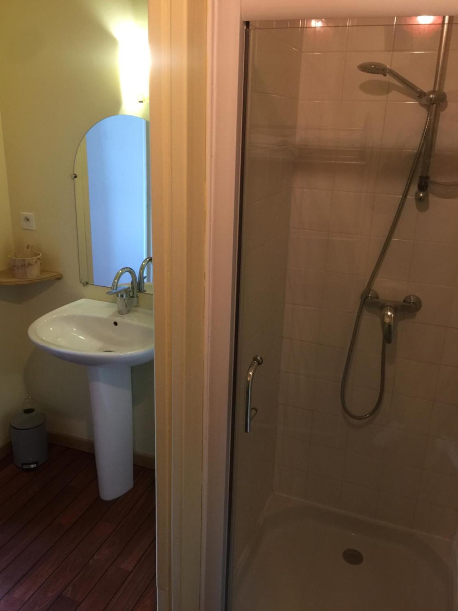 Au Pere Tranquille Hotell Tinchebray-Bocage Exteriör bild