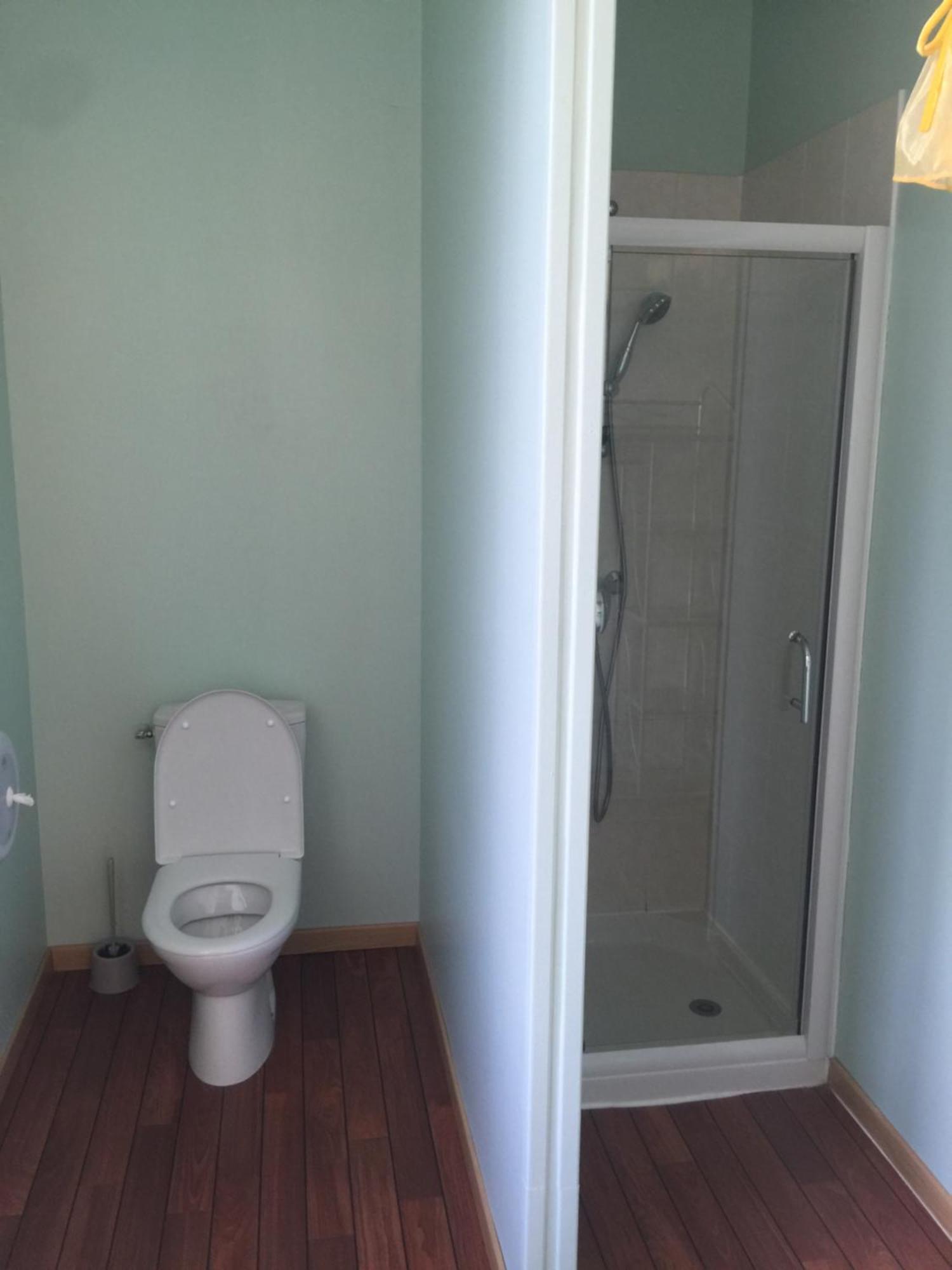 Au Pere Tranquille Hotell Tinchebray-Bocage Exteriör bild