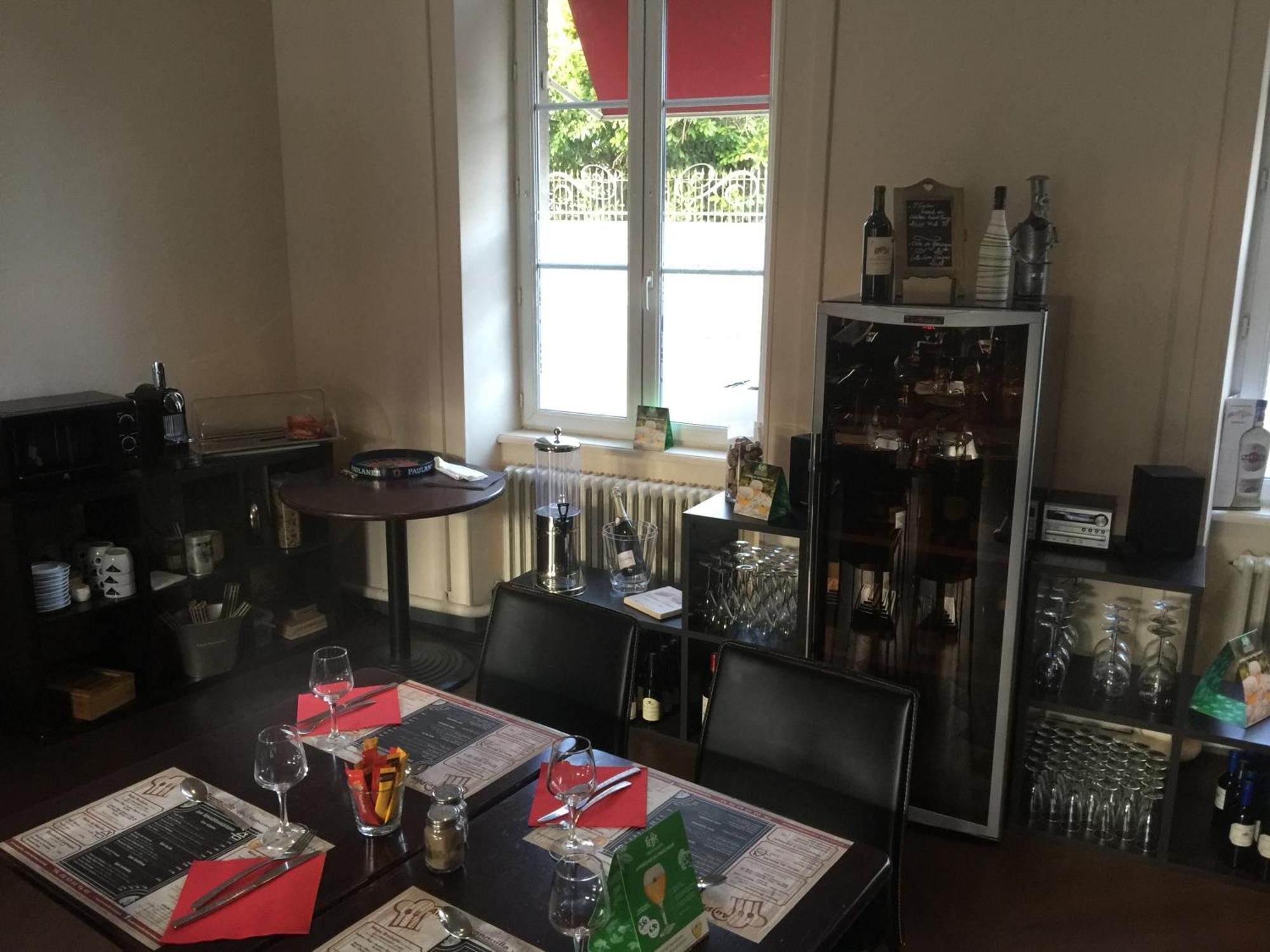 Au Pere Tranquille Hotell Tinchebray-Bocage Exteriör bild