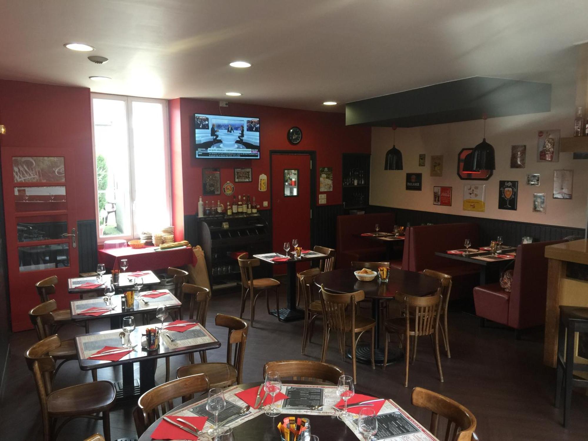 Au Pere Tranquille Hotell Tinchebray-Bocage Exteriör bild